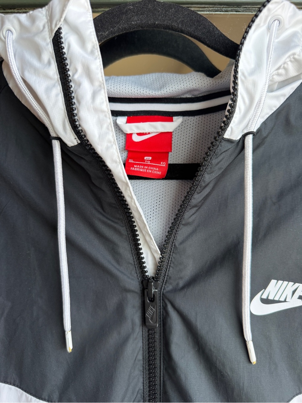 Nike Sportswear Windrunner Hooded Windbreaker Jacket Colorblock - Picture 4 of 6